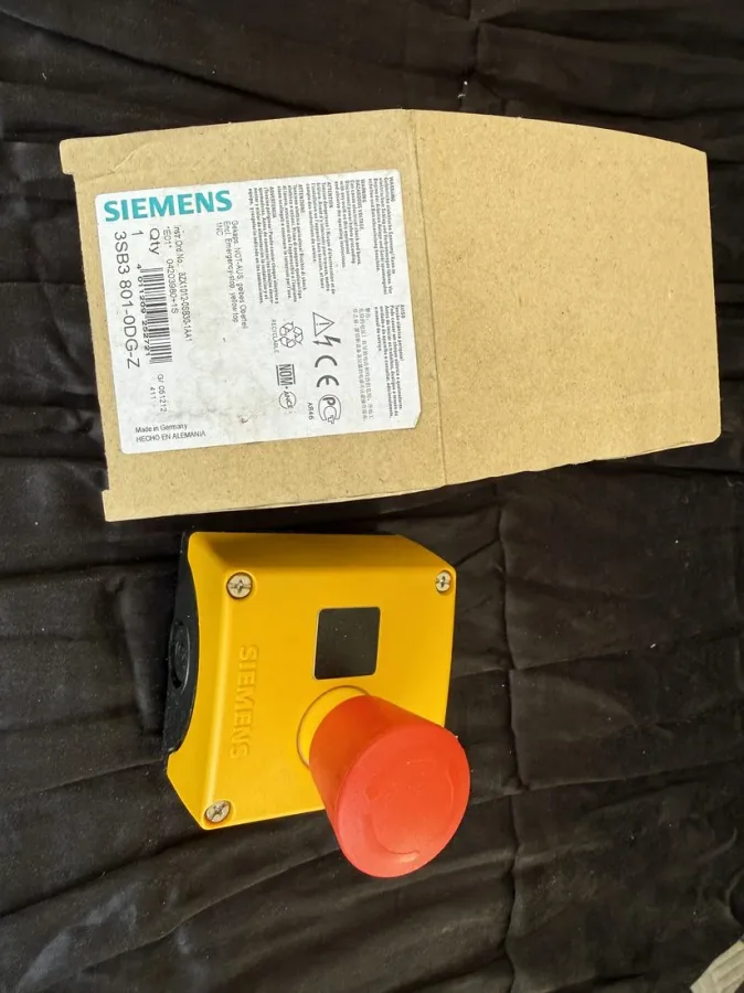 Siemens Notstoppschalter, gelb, mit rotem Pilzkopf